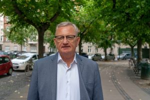 An8YflkimvAS-35fc9261a2747a8a842954f7d3a9201e