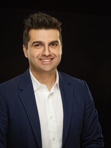 o6wIiFXDby65-Mohammad-Rona-00815