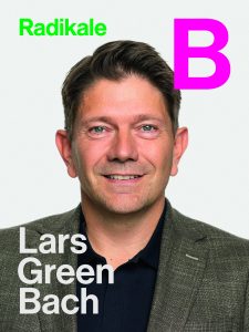 gGXaWDdolZ5L-011-Lars-Green-Bach_PLAKAT_KRV-2025